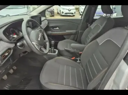 Photo 9 Dacia Sandero  1.0 TCe 90ch Stepway Expression