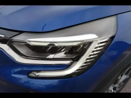 Photo 10 Renault Captur  1.6 E-Tech hybride 145ch Intens -21