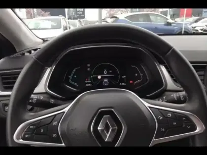 Photo 11 Renault Captur  1.6 E-Tech hybride 145ch Intens -21