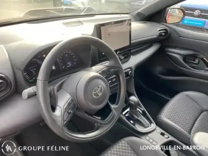 Photo 12 Toyota Yaris  116h Collection 5p MC24