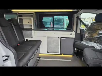 Photo 12 Renault Trafic  SpaceNomad VAN HANROAD TREK 5+ 2.0 Blue dCi 130ch