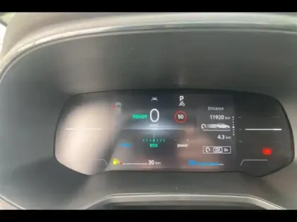 Photo 8 Renault Clio  1.6 E-Tech 145ch full hybrid Evolution - 25