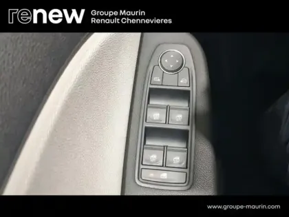 Photo 13 Renault Clio  1.6 E-Tech hybride 145ch Techno