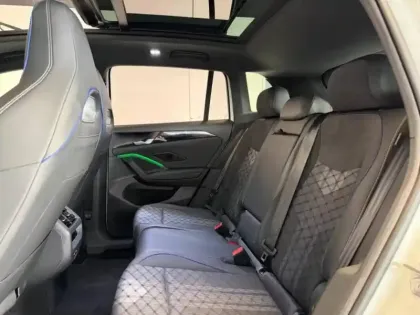 Photo 9 Volkswagen Tiguan  1.5 eTSI 150ch R-Line DSG7