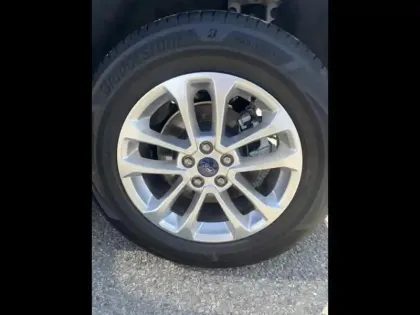 Photo 12 Ford Kuga  2.5 Duratec 190ch FHEV E85 Titanium BVA