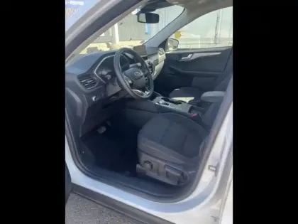 Photo 15 Ford Kuga  2.5 Duratec 190ch FHEV E85 Titanium BVA