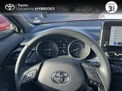 Photo 12 Toyota C-HR  2.0 Hybride 184ch Design Ultimate E-CVT
