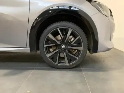 Photo 7 Peugeot 208  e- 136ch GT