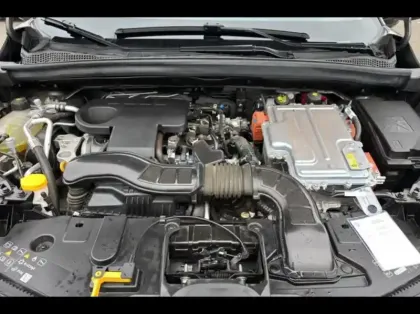 Photo 14 Renault Captur  1.6 E-Tech hybride 145ch Evolution