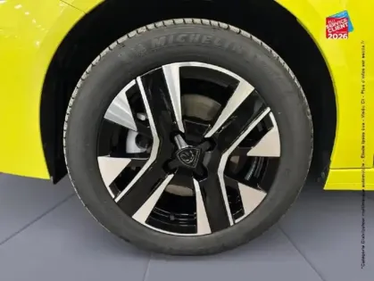 Photo 9 Peugeot 208  e- 136ch Allure