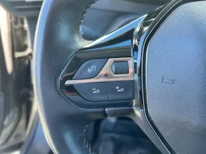 Photo 20 Peugeot 2008  1.2 PureTech 130ch S&S Allure Business