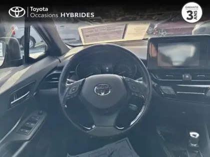 Photo 8 Toyota C-HR  122h Dynamic 2WD E-CVT RC18