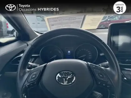 Photo 12 Toyota C-HR  122h Dynamic 2WD E-CVT RC18