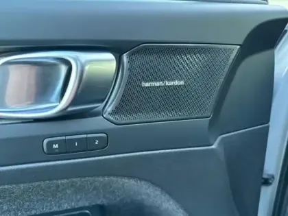 Photo 11 Volvo Xc40  B3 163ch Ultimate DCT 7