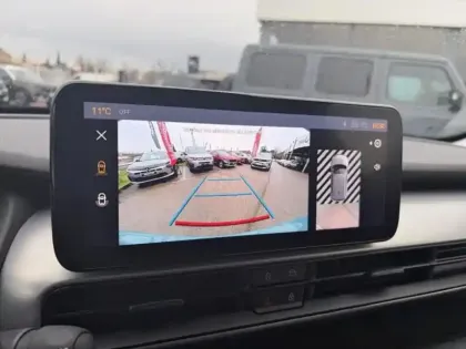 Photo 12 Jeep Avenger  1.2 Turbo T3 100ch MHEV Summit BVR6 eHybrid