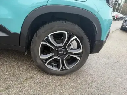 Photo 10 Jeep Avenger  1.2 Turbo T3 100ch MHEV Summit BVR6 eHybrid