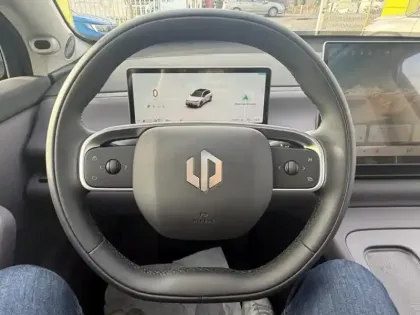 Photo 14 Leapmotor C10  REEV 215ch 28,4 kWh Design MY25