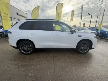 Photo 7 Leapmotor C10  REEV 215ch 28,4 kWh Design MY25