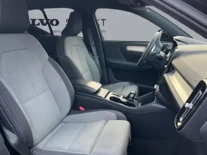 Photo 8 Volvo Xc40  T2 129ch Momentum Geartronic 8