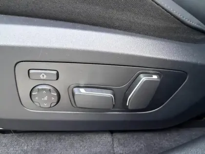 Photo 12 BMW X3  xDrive30e 299ch M Sport