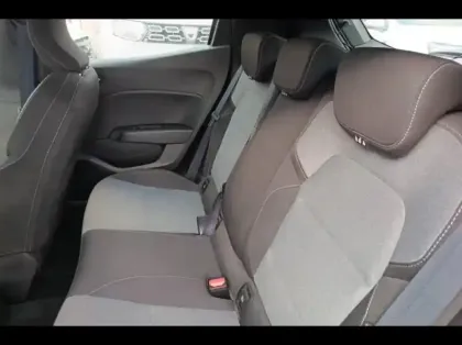 Photo 10 Renault Clio  1.6 E-Tech 145ch full hybrid Evolution - 25