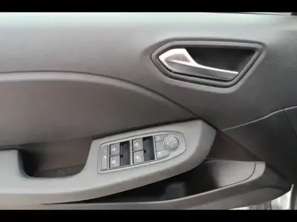 Photo 14 Renault Clio  1.6 E-Tech 145ch full hybrid Evolution - 25