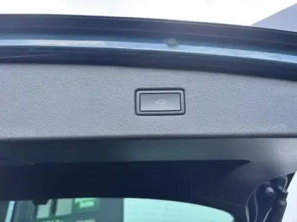 Photo 7 Volkswagen Tiguan  2.0 TDI 150ch Elegance DSG7