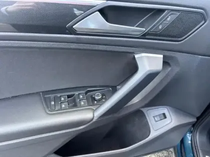 Photo 11 Volkswagen Tiguan  2.0 TDI 150ch Elegance DSG7