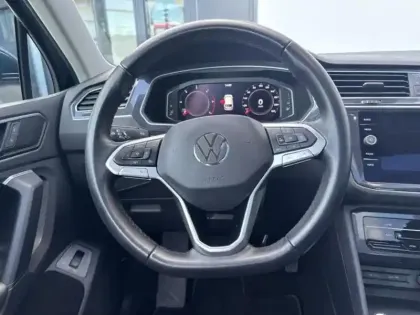 Photo 10 Volkswagen Tiguan  2.0 TDI 150ch Elegance DSG7