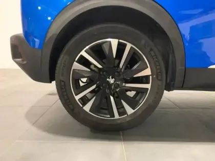 Photo 7 Peugeot 2008  e- 136ch GT