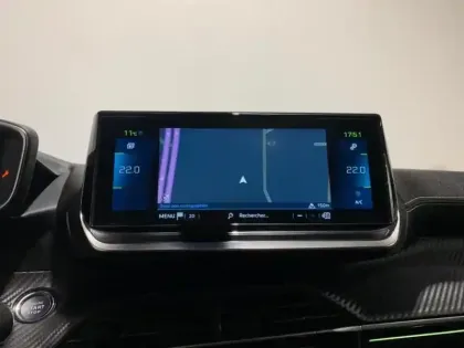 Photo 12 Peugeot 2008  e- 136ch GT