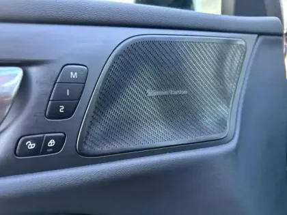 Photo 11 Volvo V60  B4 197ch Ultra Style Dark DCT 7