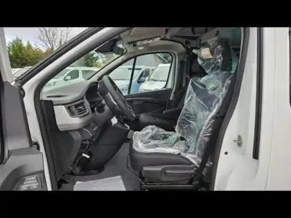 Photo 8 Renault Trafic  SpaceNomad VAN HANROAD TREK 5+ 2.0 Blue dCi 130ch