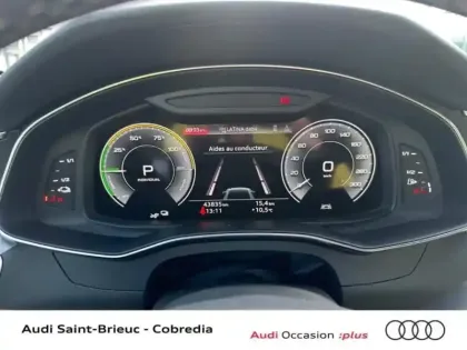 Photo 31 Audi A6  Avant 55 TFSI e 367ch Compétition quattro S tronic 7