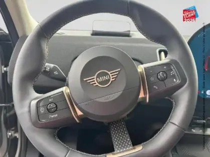 Photo 41 Mini Countryman Gén. III (U25) Ph1 Classic 5