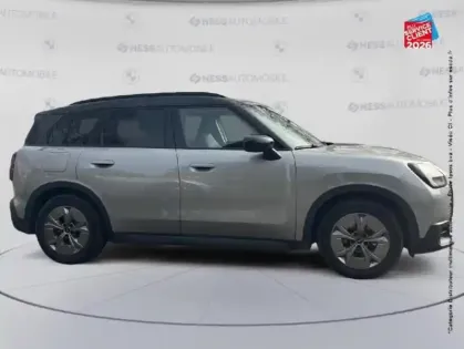 Photo 33 Mini Countryman Gén. III (U25) Ph1 Classic 5