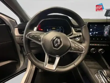 Photo 11 Renault Captur  1.6 E-Tech hybride rechargeable 160ch Intens -21