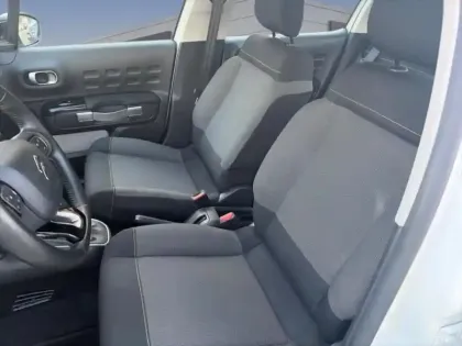 Photo 8 Citroën C3  1.2 PureTech 110ch S&S Shine EAT6