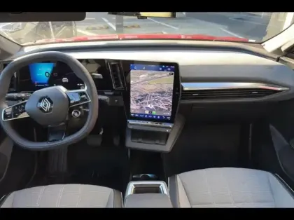 Photo 8 Renault Scenic  E-Tech Electric 220ch Techno grande autonomie -25