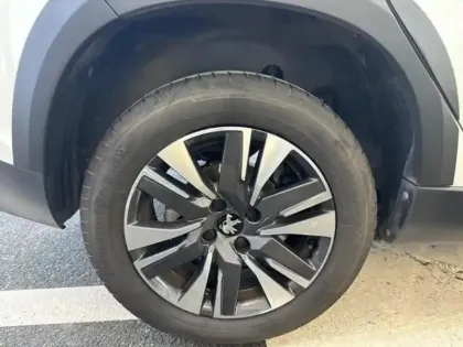 Photo 11 Peugeot 2008  1.5 BlueHDi 100ch S&S Allure