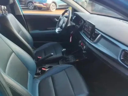 Photo 10 Kia Rio  1.0 T-GDI 100ch Blue Edition