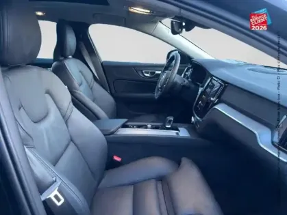 Photo 19 Volvo V60  B4 197ch Ultra Style Dark DCT 7