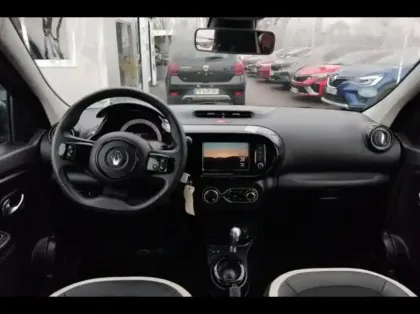 Photo 8 Renault Twingo  E-Tech Electric Urban Night R80 Achat Intégral