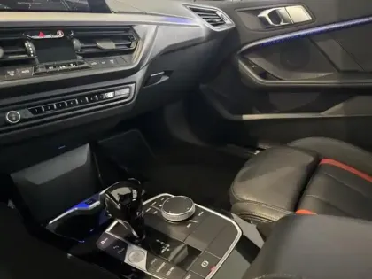 Photo 11 BMW Serie 1 Gén. III (F40) Ph2 Edition M Sport Pro 5