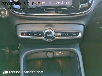 Photo 12 Volvo Xc40  B3 163 ch DCT7 Ultra