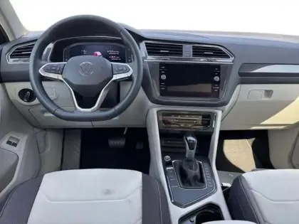 Photo 18 Volkswagen Tiguan 1.4 eHybrid 245ch DSG6 Elegance