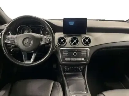 Photo 8 Mercedes CLA 220 d 7-G DCT Sensation