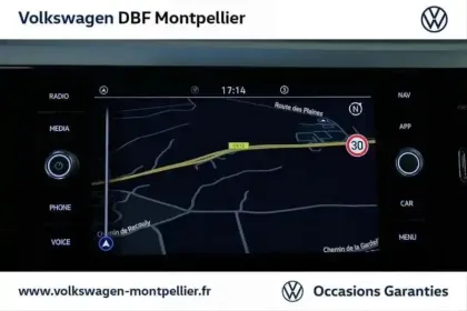 Photo 8 Volkswagen Polo 1.0 TSI 95 S&S BVM5 R-Line