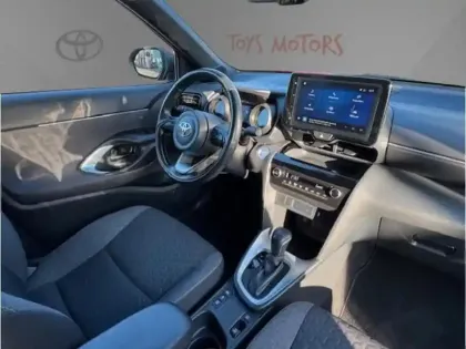 Photo 16 Toyota Yaris Hybride 1.5 HYBRID 116H DESIGN