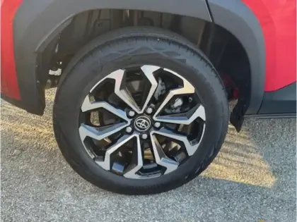 Photo 8 Toyota Yaris Hybride 1.5 HYBRID 116H DESIGN